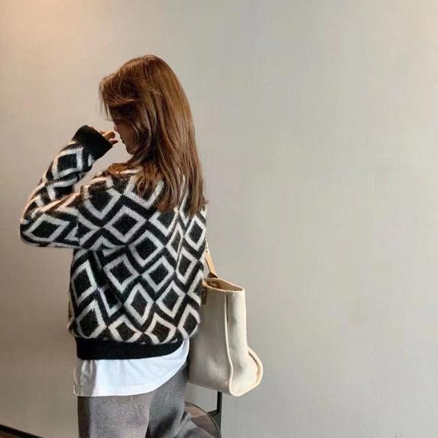 Ladies' Loose-lined Thickened Outer Wear Age-reducing Knit Sweater
