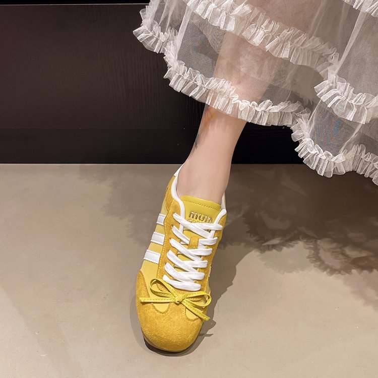 Women's Retro Flat Ballet Style German Trainer Shoes, 2026 New Spring Lace-up Casual Shoes, Breathable Versatile Gump Sneakers