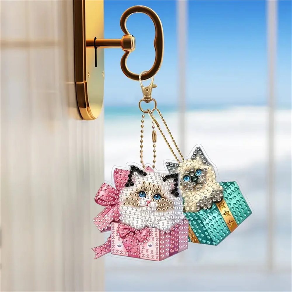 DIY Diamond Painting Keychain - Animal Themed Moon Disk, DIY Decorations, Diamond Kit Craft Supplies, Handmade Mosaic Painting Keychain DIY Set Suitable For Beginners, Creative Handmade Craft