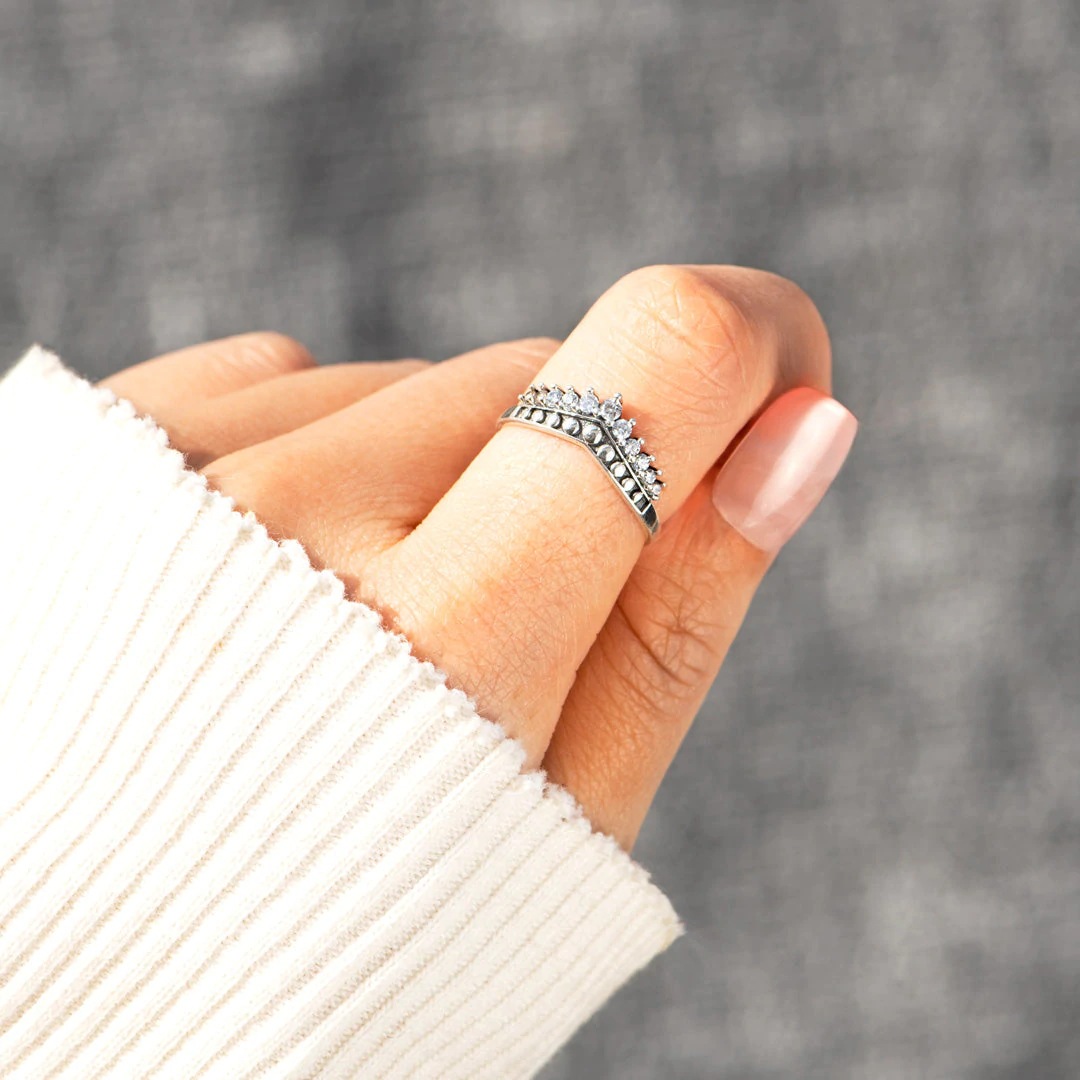 Women's Simple Fairy Tale Crown Diamond Ring