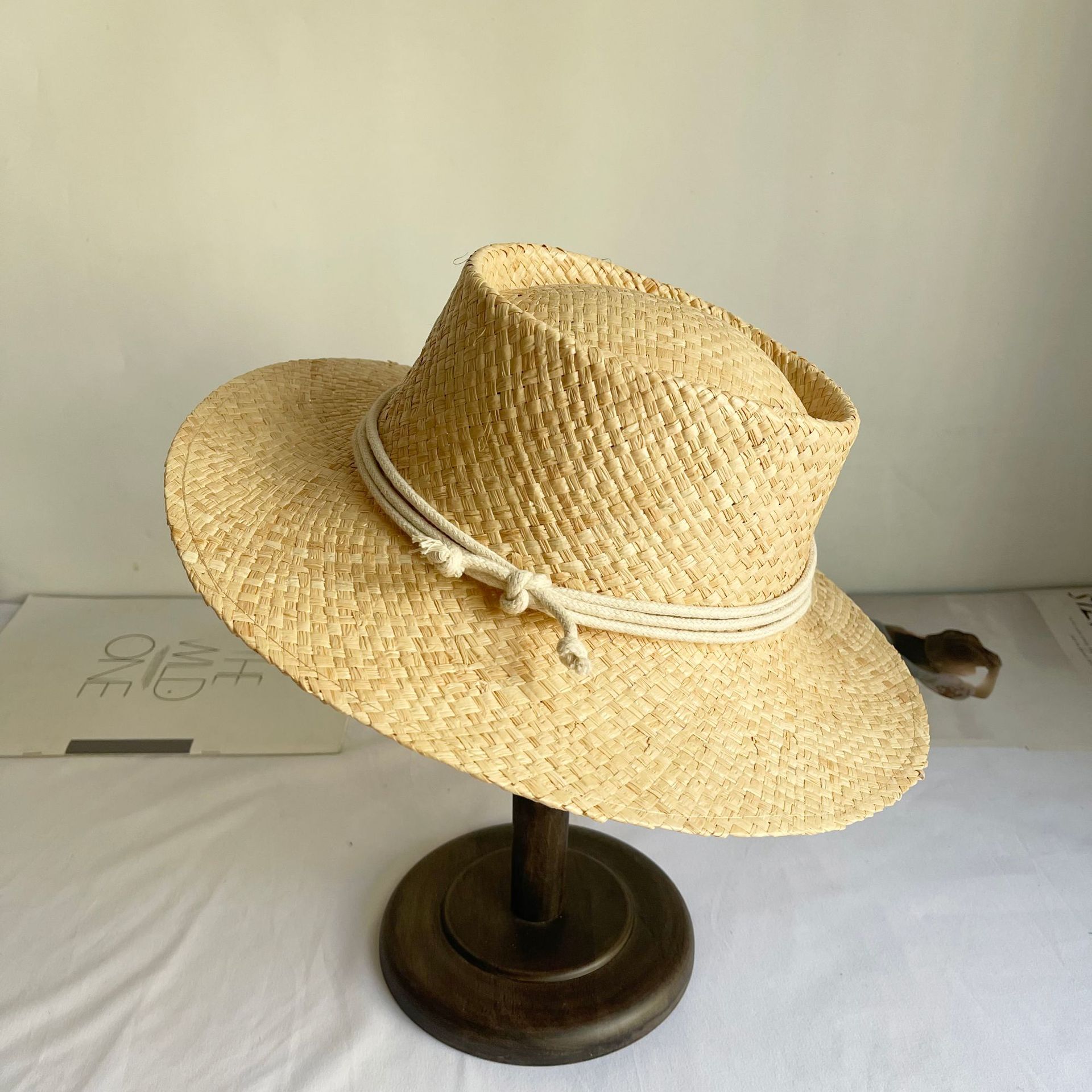 Flat Brim Raffia Women's Beach Hat Fashion