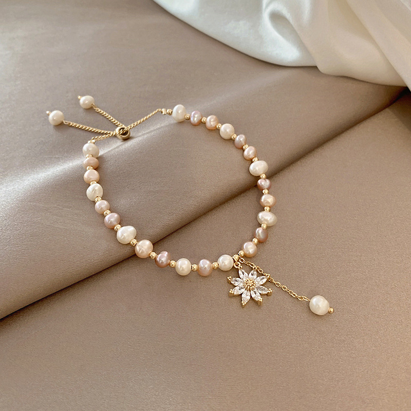 Title 3, Personality Trend Fashion Freshwater Pearl Brac...