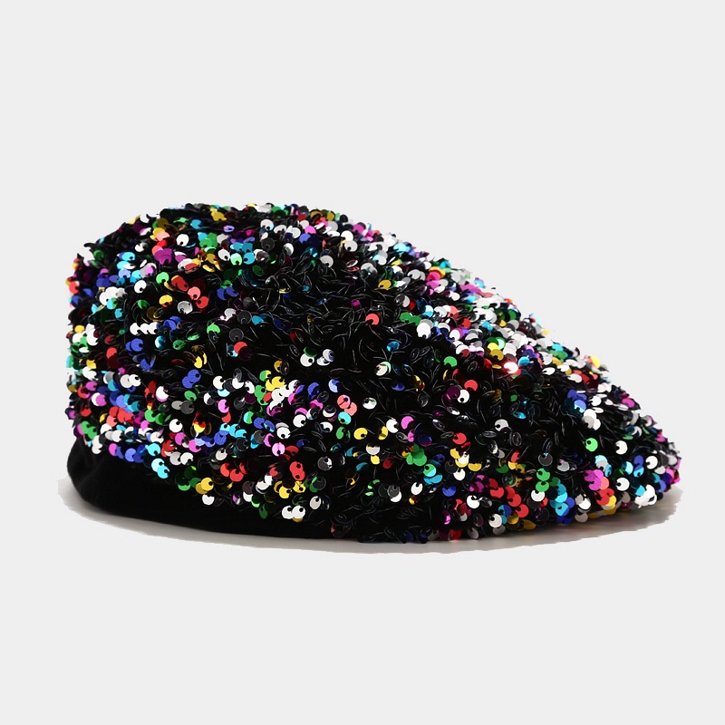 The Lady's Colorful Sequined Trendy And Cool Beanie Is Suitable For Attending Banquets, Daily Commuting, And Dating. It Can Also Be Used For Dressing Up.