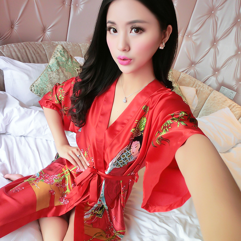 Title 3, Ladies Silk Pajamas Classical Short Sleeve Bath...