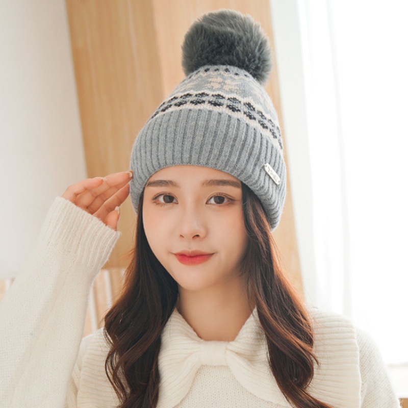 Ladies Fashion Ball Thread Ear Protection Hat