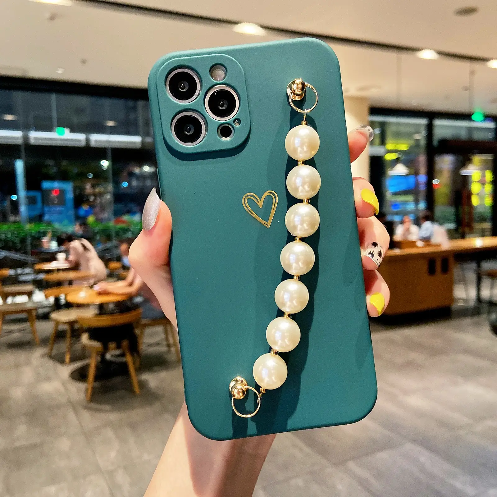 New Electroplating Love Pearl Chain Phone Case