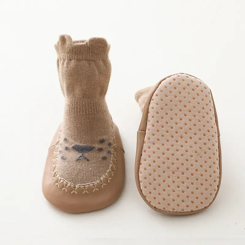 21 Years Of Autumn And Winter New Baby Shoes And Baby Learning
