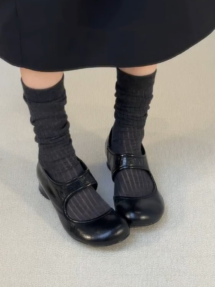 Hollow Out Mary Jane Flats, picture 4 of 5