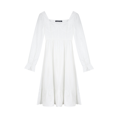 Once Again I Am Heartened By The Long-sleeved White Dress Of The Vest