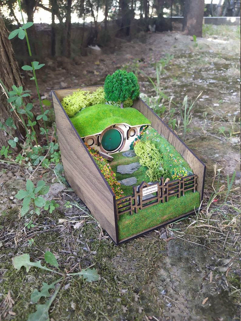 House bookends insets bookshelf decoration