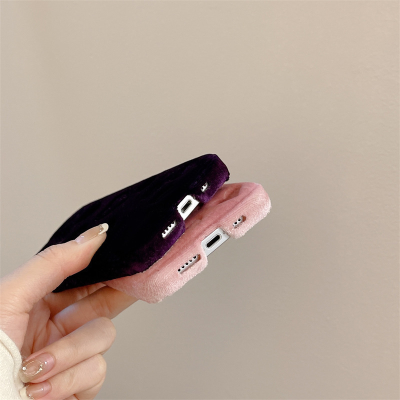 Plush Full Screen Love Phone Case - Image 9