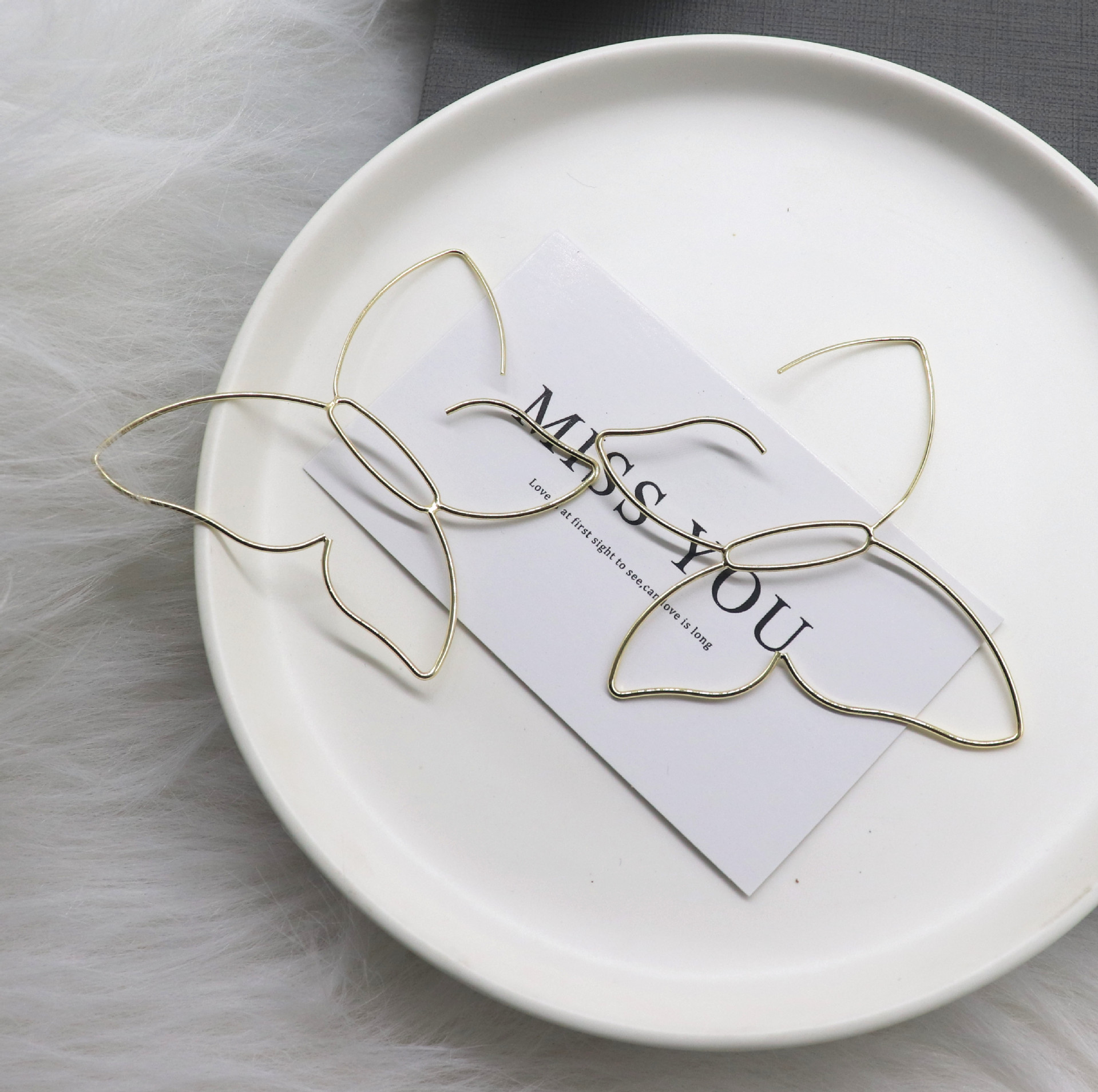 Butterfly Line Large Retro Women's Gold Earrings Jewelry