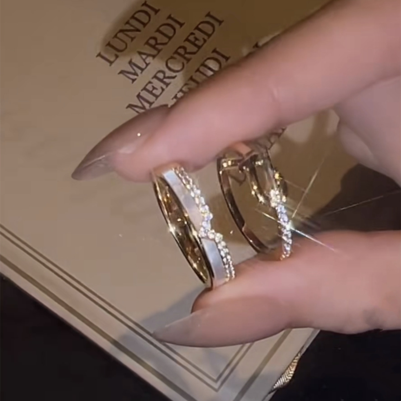 Knot  Light Luxury Small Incense Index Finger Ring