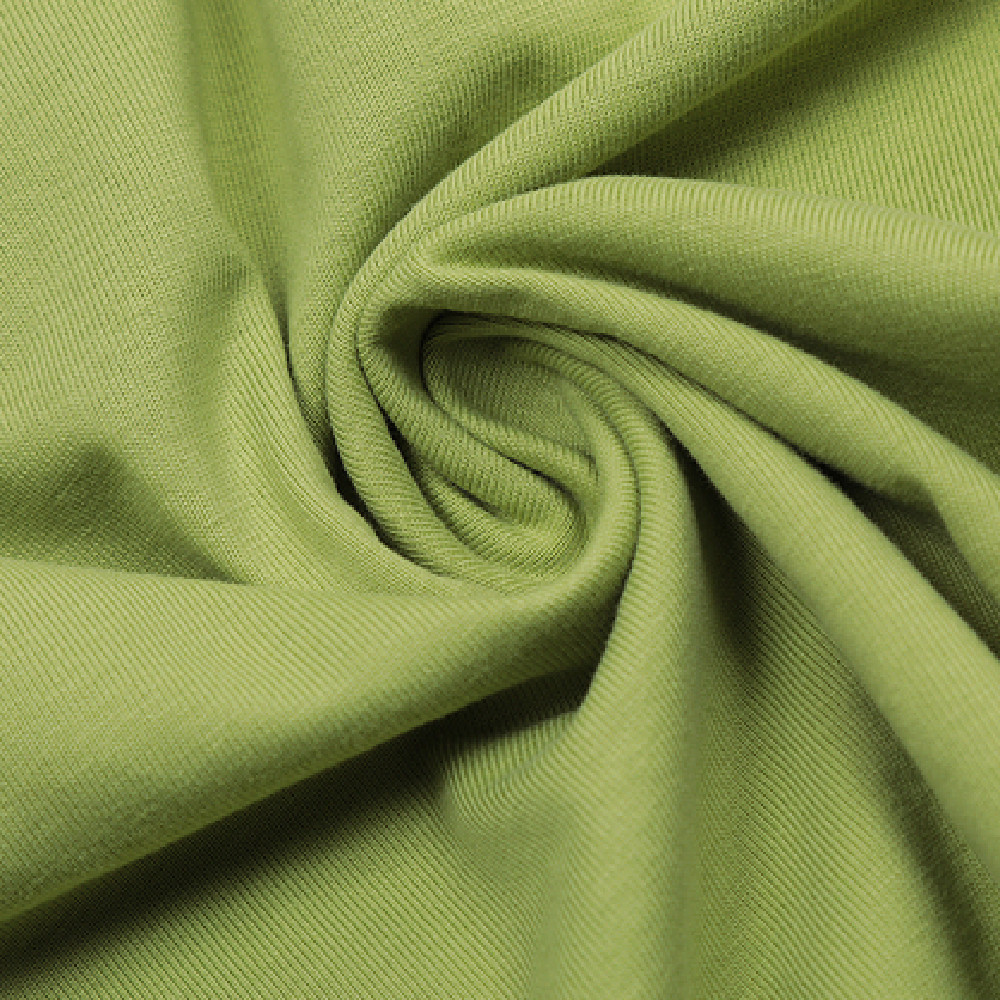 Fashion Couples Wear Short Sleeves