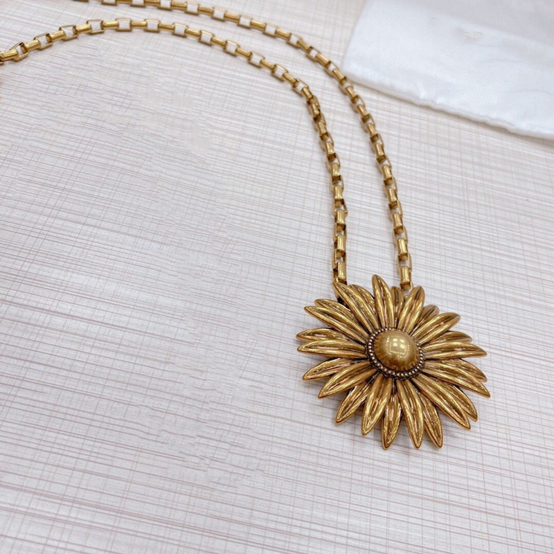 Daisy Flower Metal Waist Chain