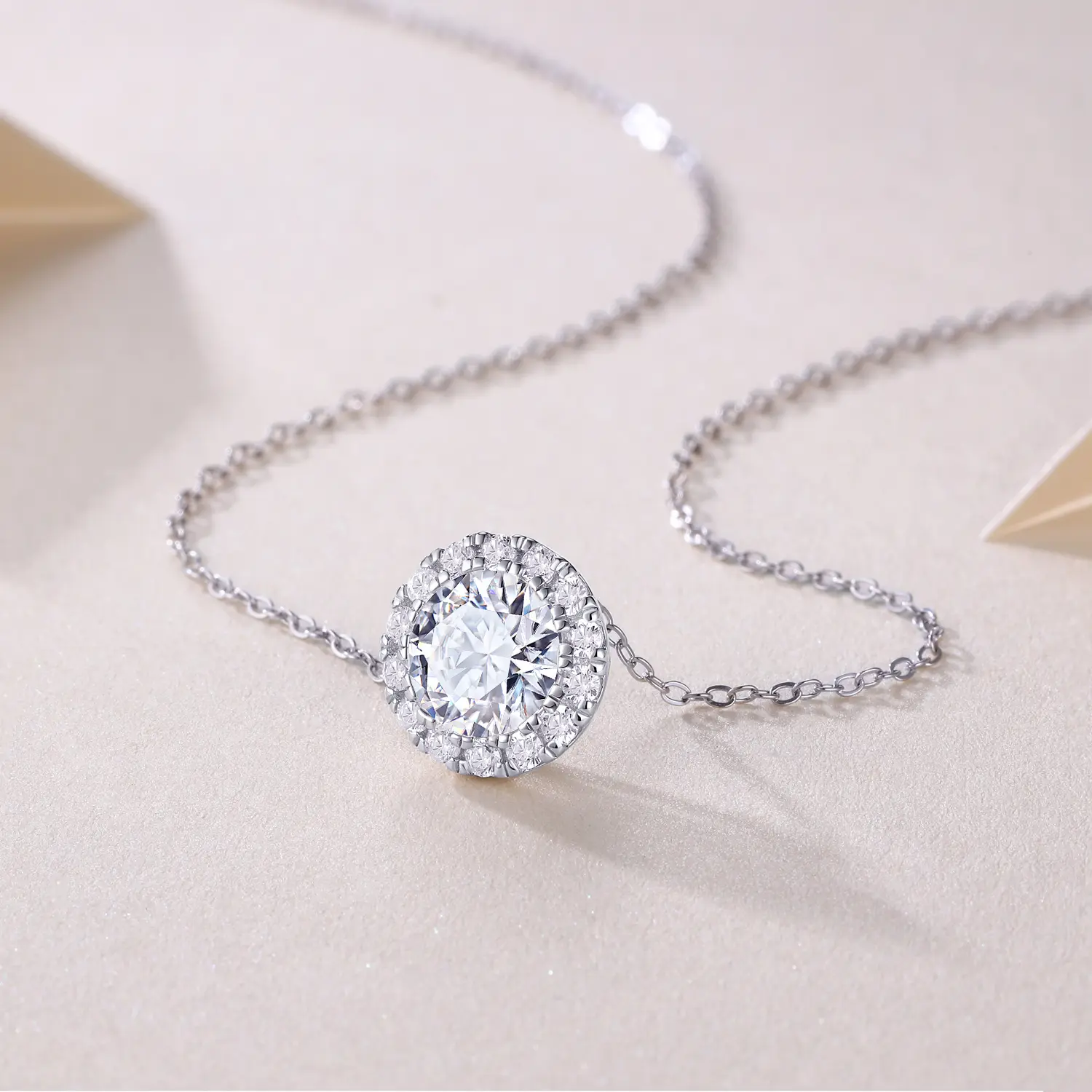 1Legend Of The Starry Night - A Fashionable And Luxurious Diamond Jewelry Pendant Set With 2-carat Moissanite S925 Sterling Silver And Platinum Plating Prohibit