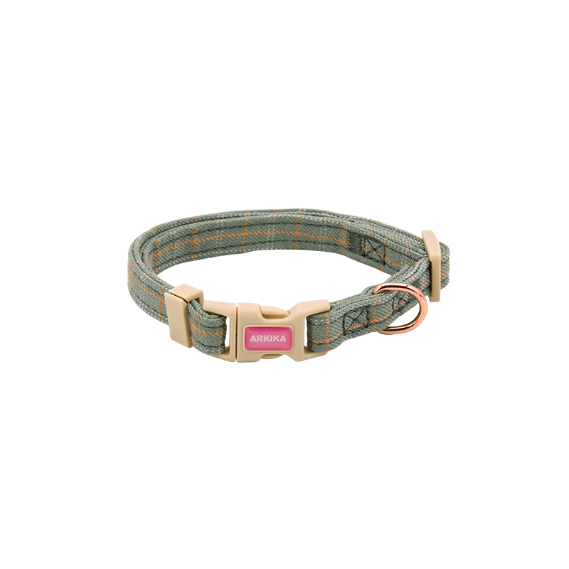 Green single collar