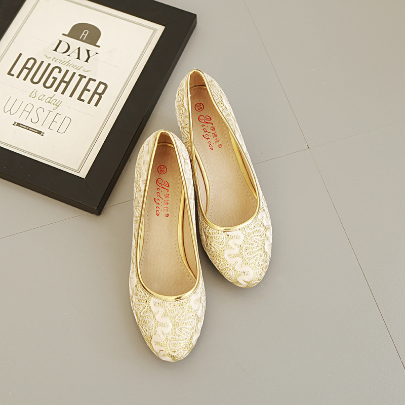 Chinese Lace Cheongsam Low Top Round Toe Chunky High Heels