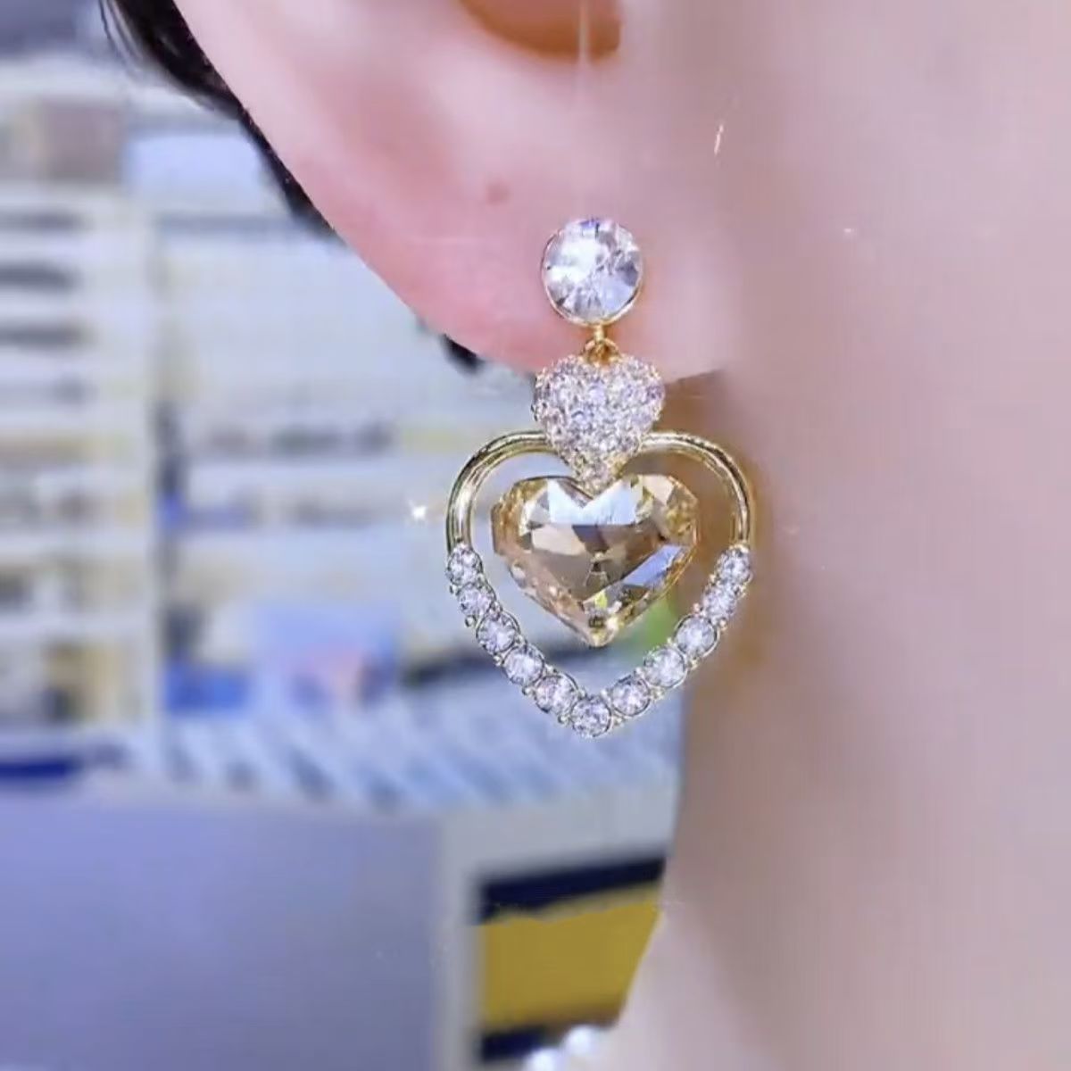 2026 New Designer Full Paved Rhinestone Heart Earrings, Super Sweet Fairy Golden Love Heart Versatile High-End Exquisite Ear Jewelry For Women