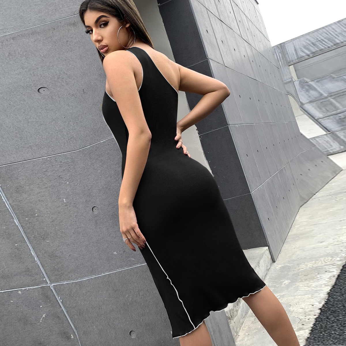 Split Slanting Shoulder Bag Hip Slim Slimming Halter Dress