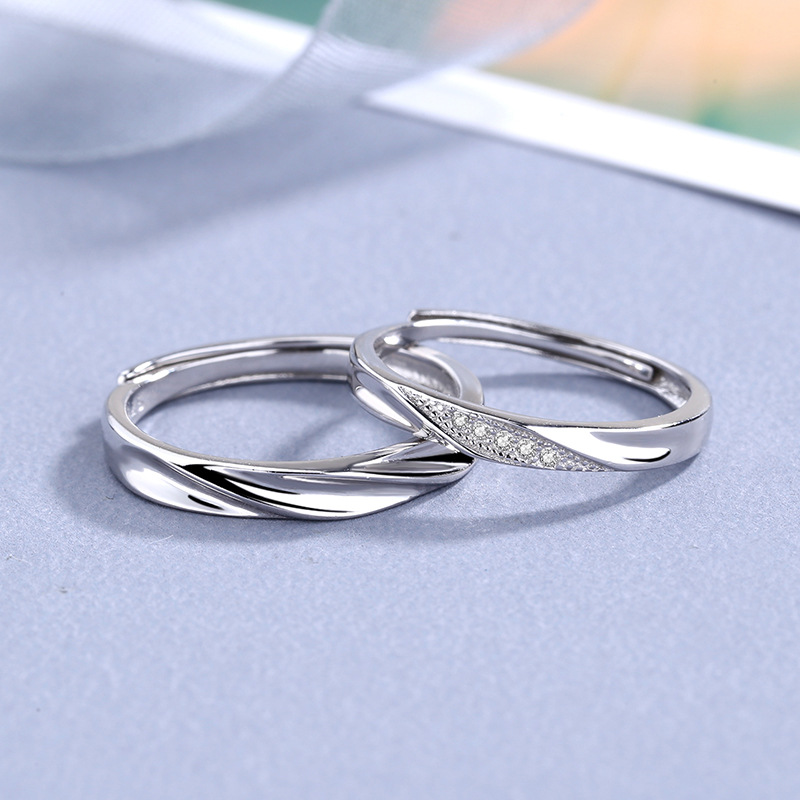 Men's And Women's Double Twisted Three Groove Rings