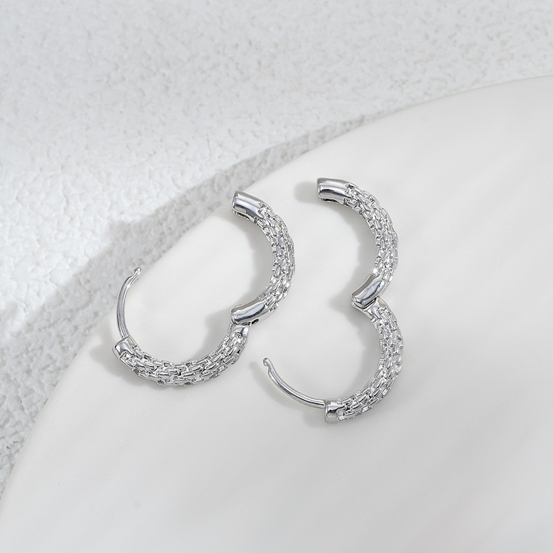 Women's Irregular Cold Wind Ear Clip