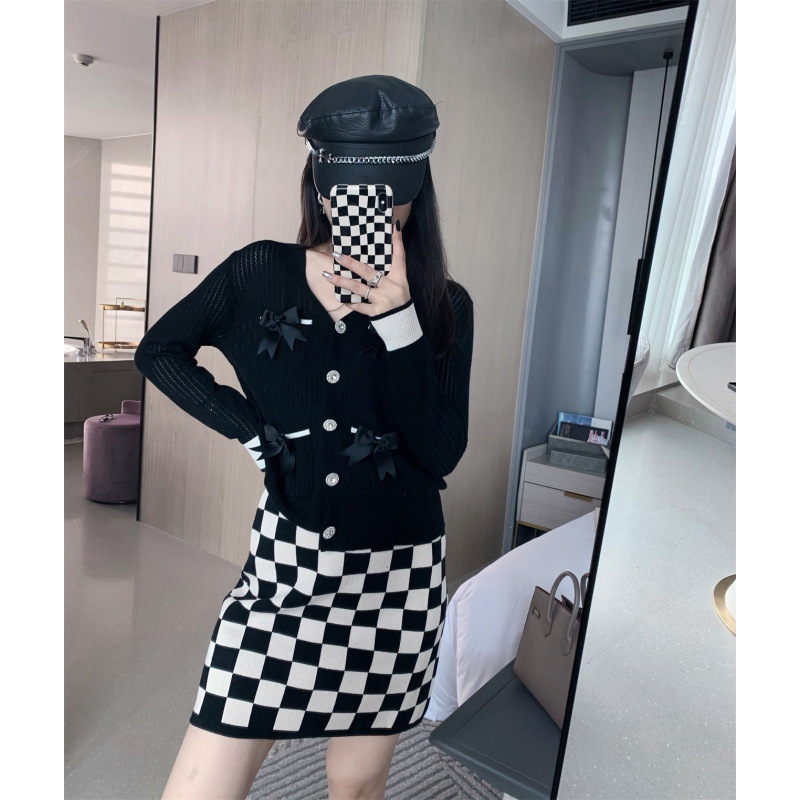 Women's High Waist Black And White Checkerboard Knitted Skirt