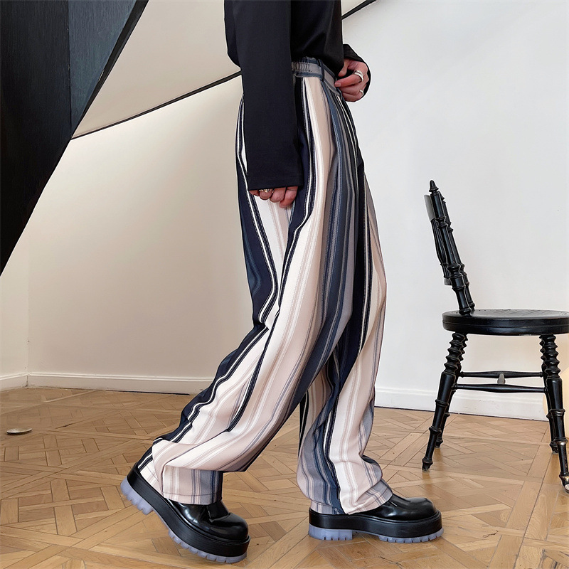 Title 4, Pantaloni da uomo Design Sense, a righe con eff...