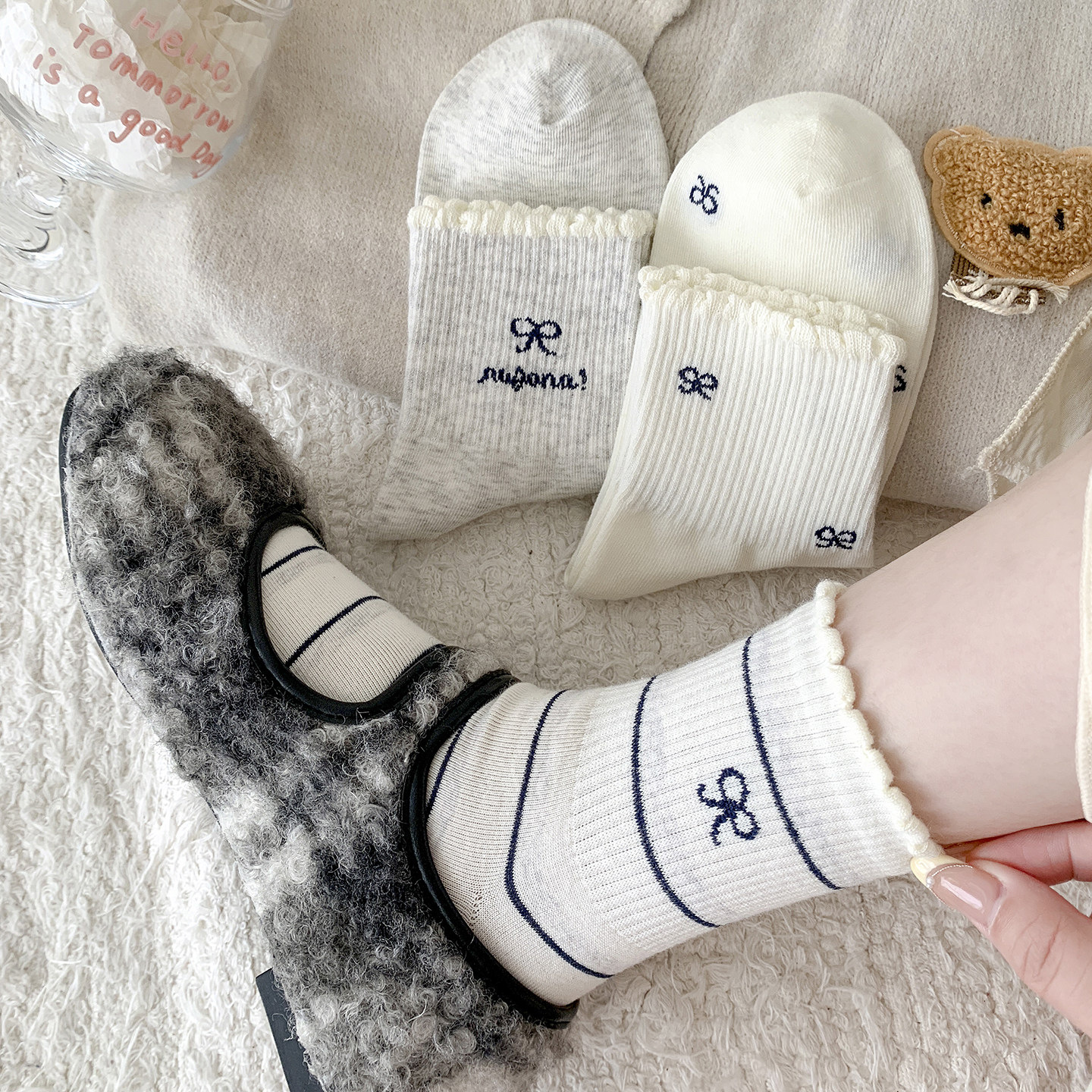 Coquette Bow Print Ruffle Cuff Crew Socks, Grey & White Knit Socks With Floral & Stripe Details, Women's Sweet Casual Socks For Everyday & Preppy Style