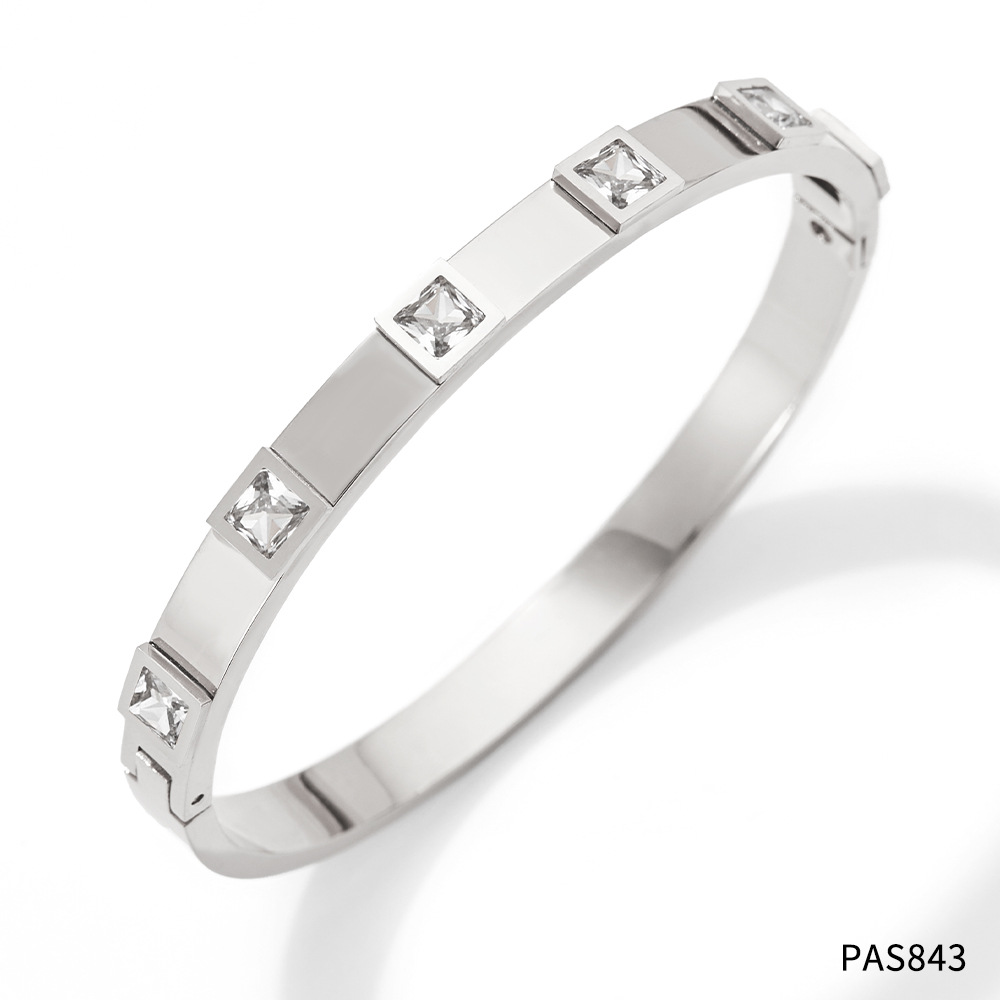 Fashion Retro Stainless Steel Heavy Industry Bracelet