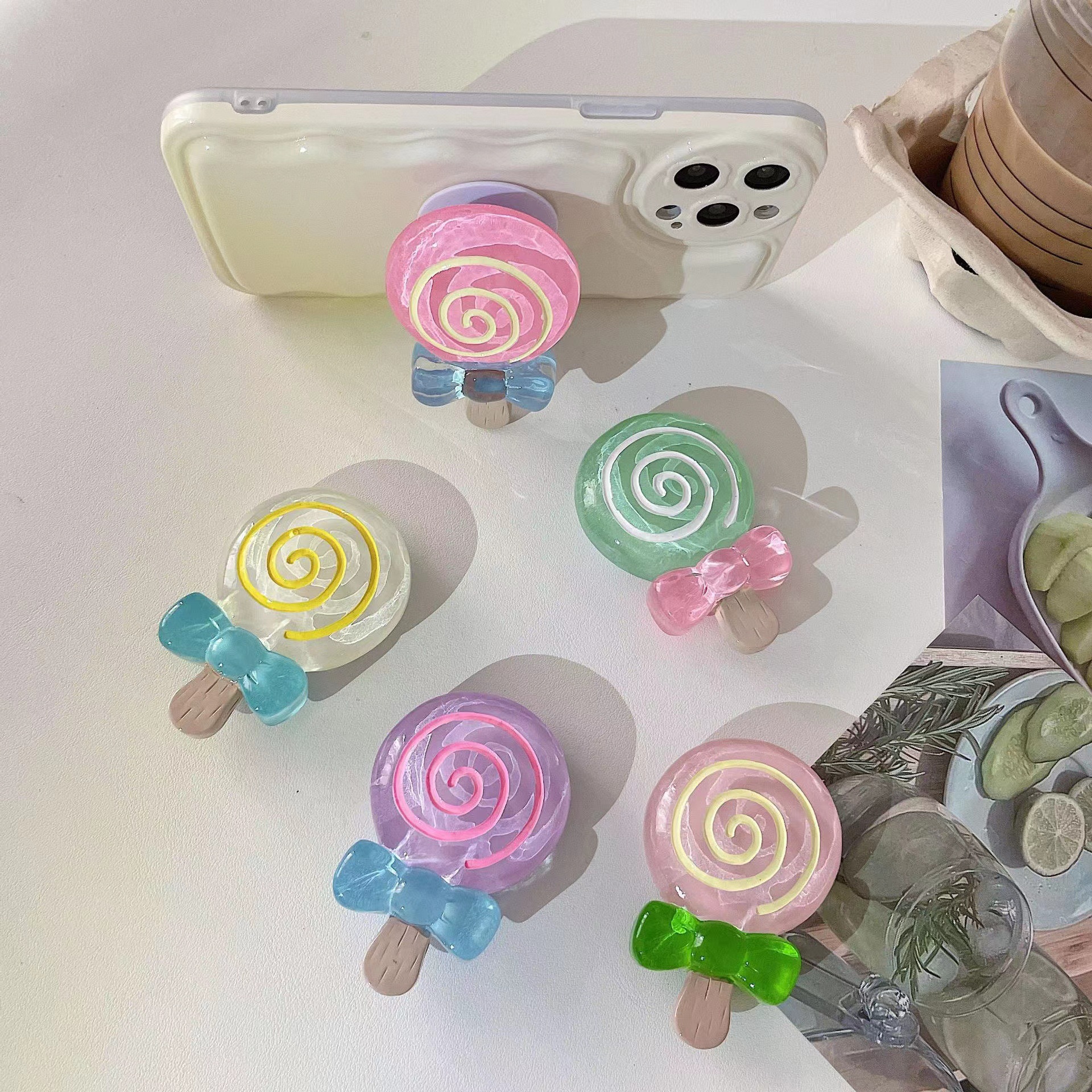 Creative Cute Lollipop Mobile Phone Folding Telescopic Desktop Stand - Image 8