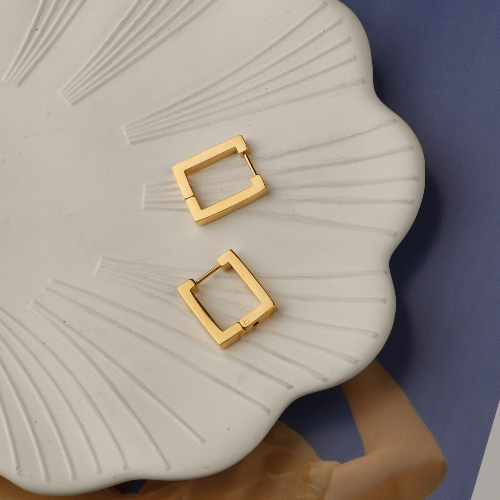 Retro Simple No Color Fading Stud Earrings