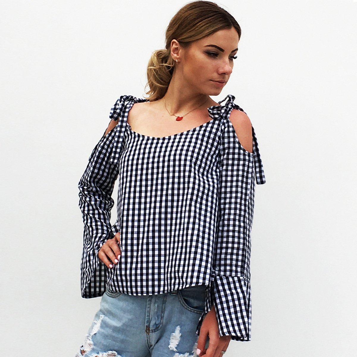 Lace-Up Strapless Long-Sleeved Bow Shirt