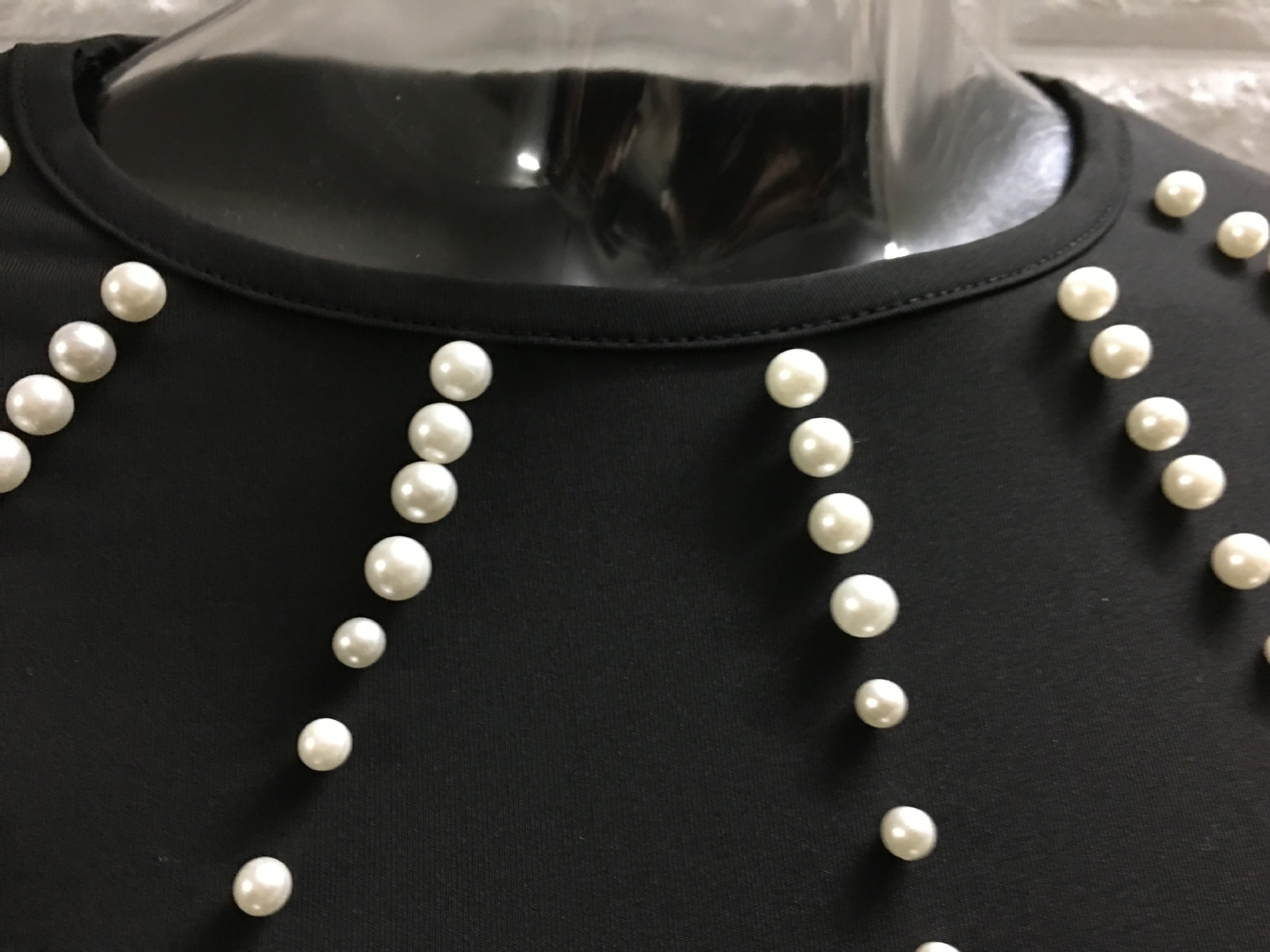 Temperament Commuter Round Neck Long-sleeved Bubble Bead Sexy Slim Fit Hip Skirt