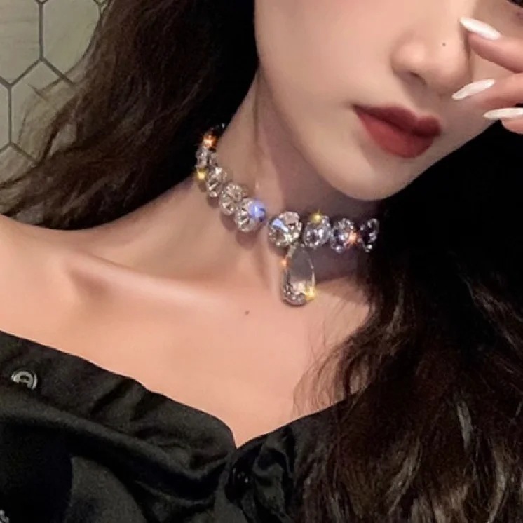 Women's Fashion Crystal Clavicle Chain - 4