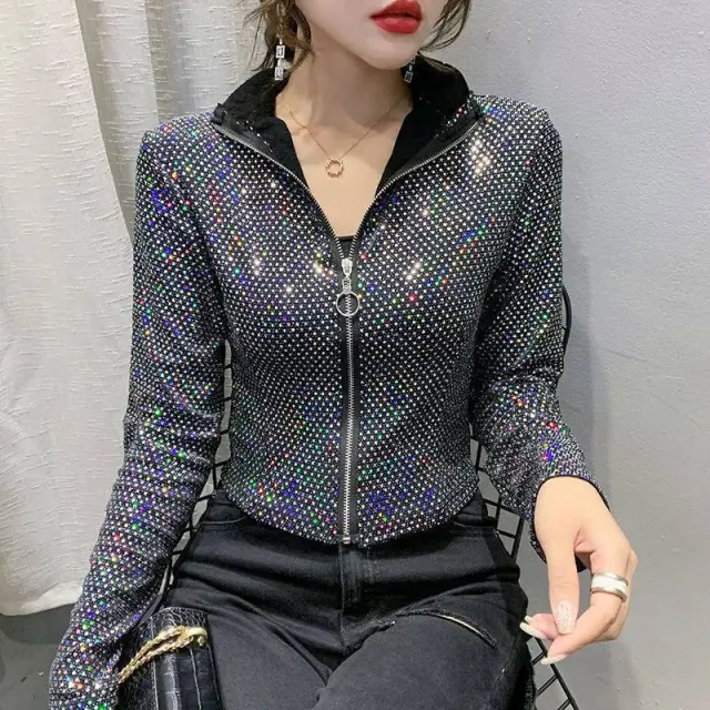 The Woman With The Short Coat Of Glitter Silver - Shop at LoveMi