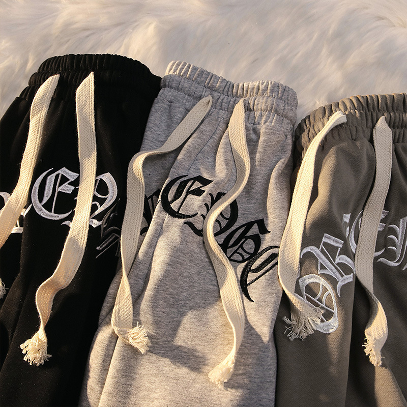 Men's And Women's Loose Embroidered Letters Casual Five-point Shorts