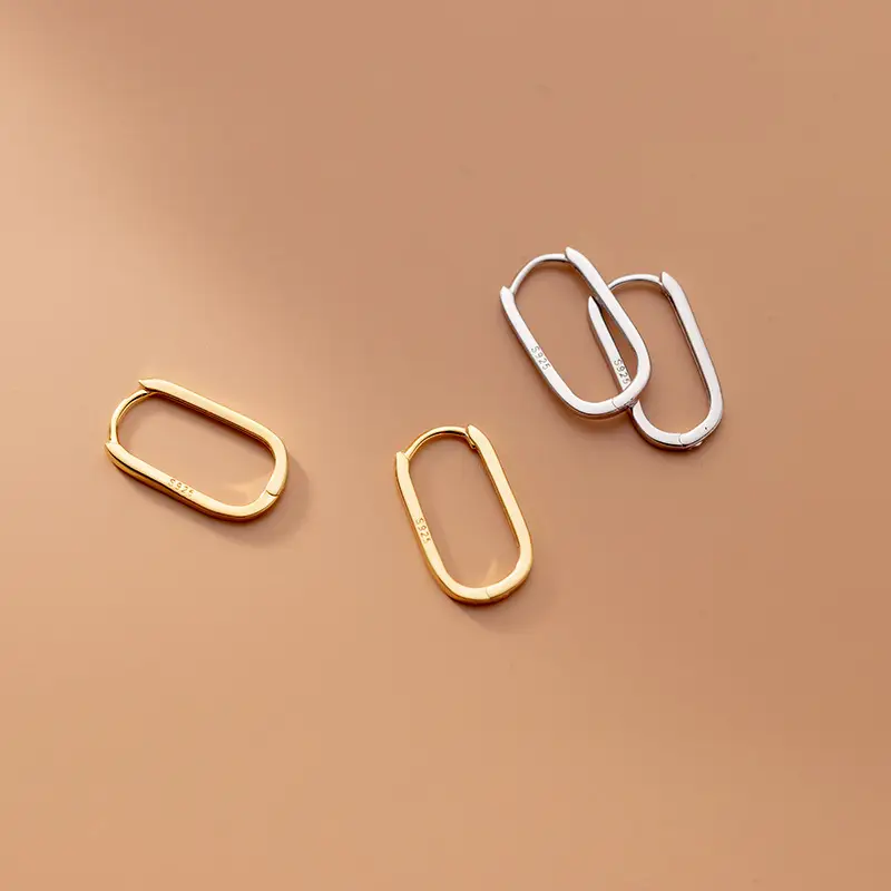 Fashion S925 Silver Hollow Oval Glossy Earrings