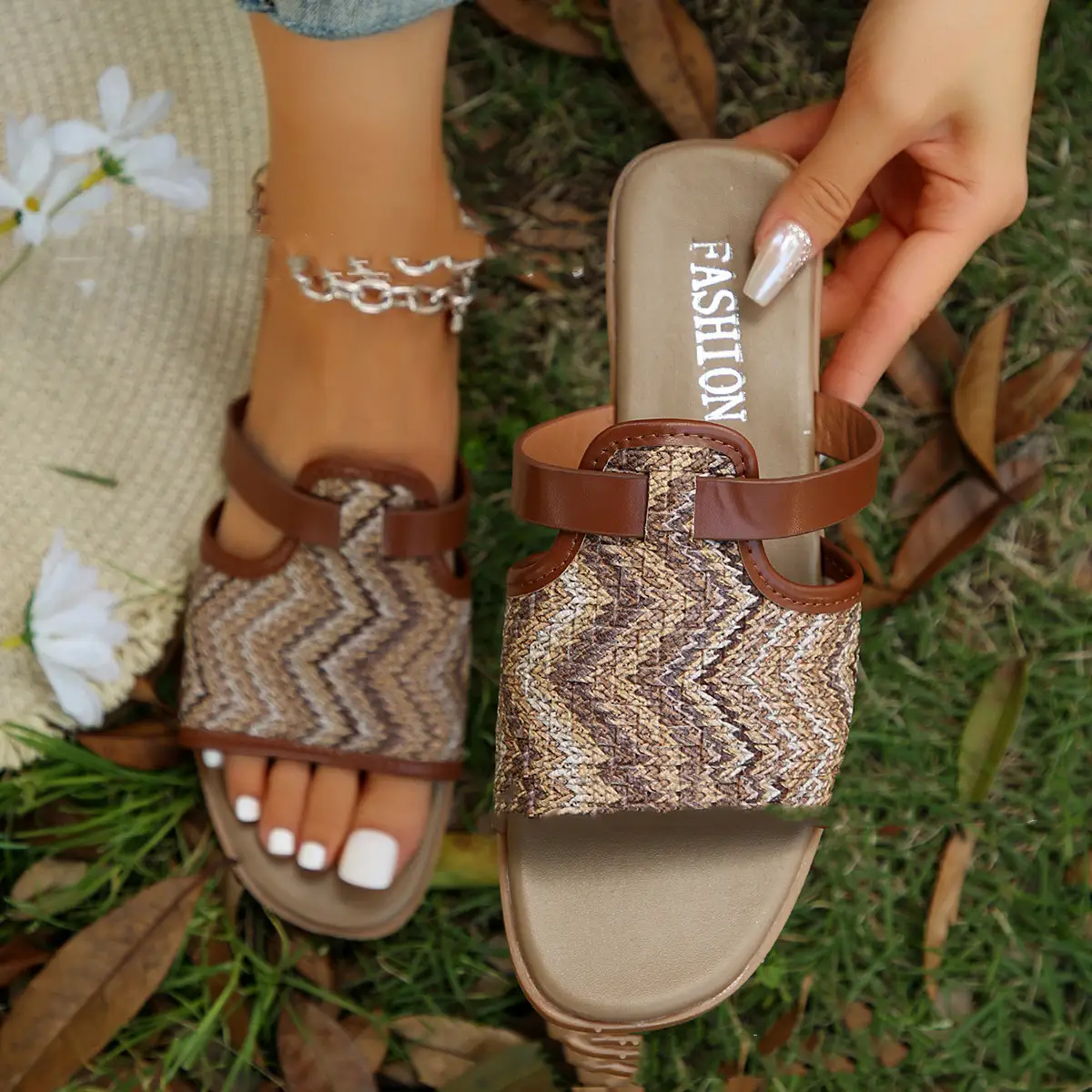Women's Vintage One Strap Woven Flat Heel Shoes