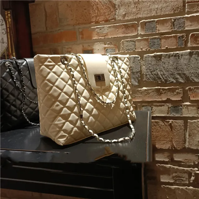 Simple Texture Messenger Female Niche Design Shoulder Bag White - Shop at LoveMi