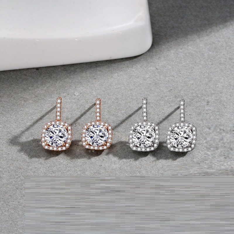 Women's Korean-style Simple 925 Sterling Silver Square Zircon Stud Earrings