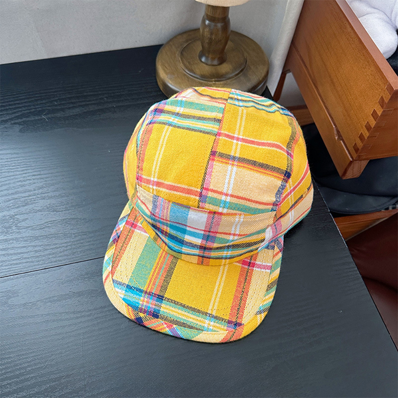 Summer Men's And Women's Identical Simple Unadorned Check-patterned Texture Personalized Retro-style Baseball Cap, Suitable For Photography And Travel.