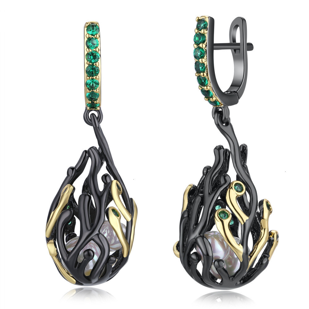 Women's Personalized Black Gold-plated Party Earrings With Green Zircon
