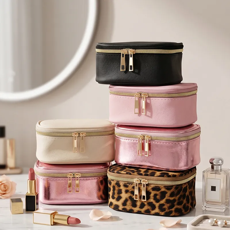 LED Mirror Makeup Bag, USB Rechargeable Travel