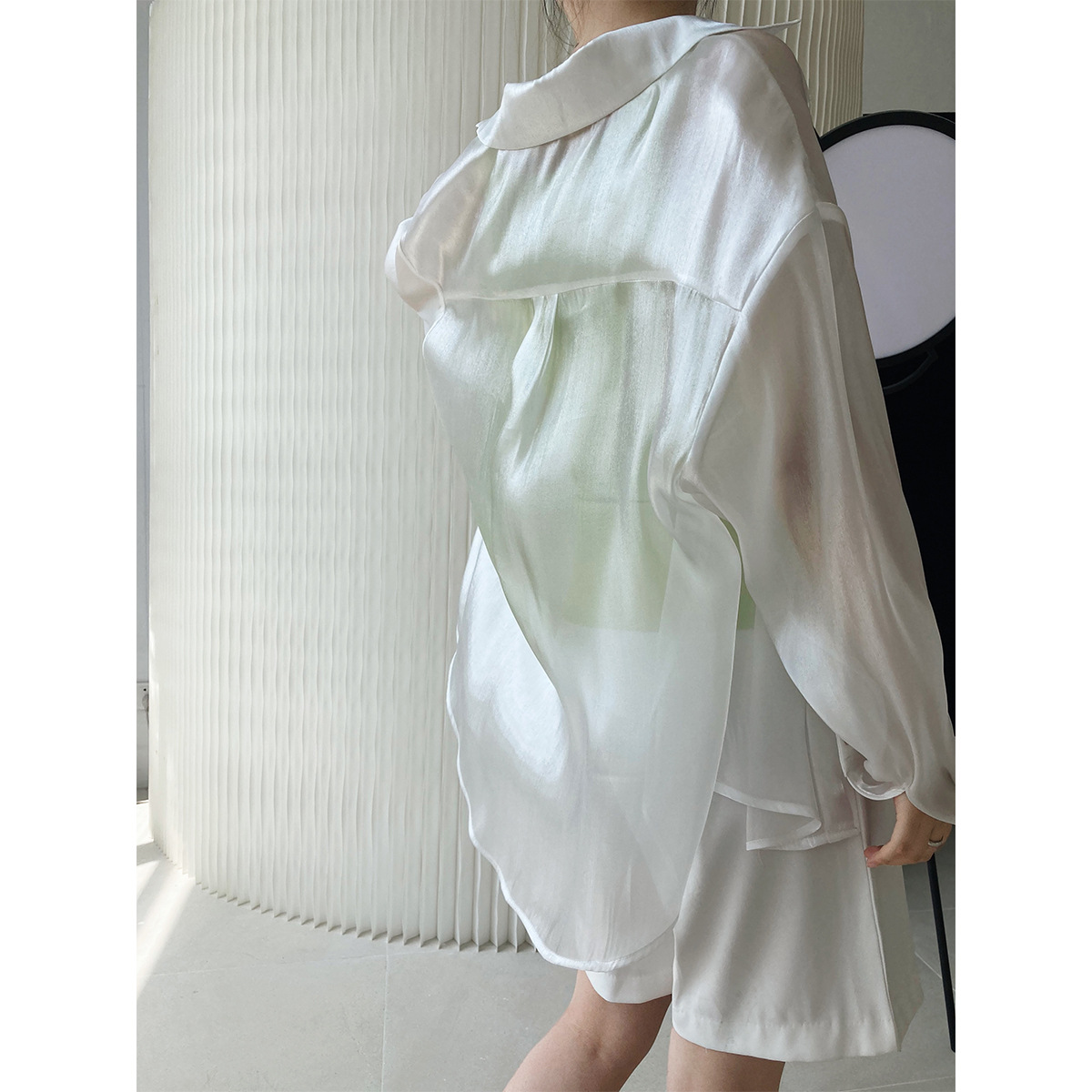 Title 5, Loose And Shiny Long-sleeved Sunscreen Tencel S...