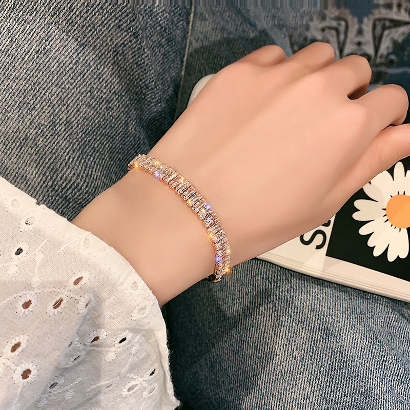 Simple Crystal Pull Adjustable Bracelet