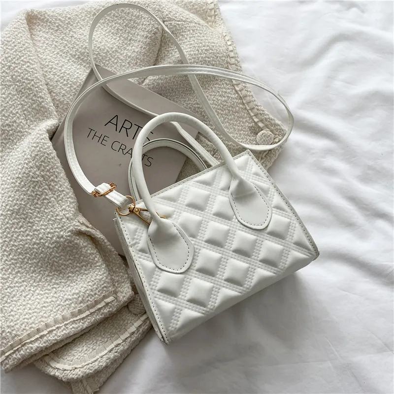 Women's Diamond Check All-match Texture Embossed One-shoulder Handbag - White
