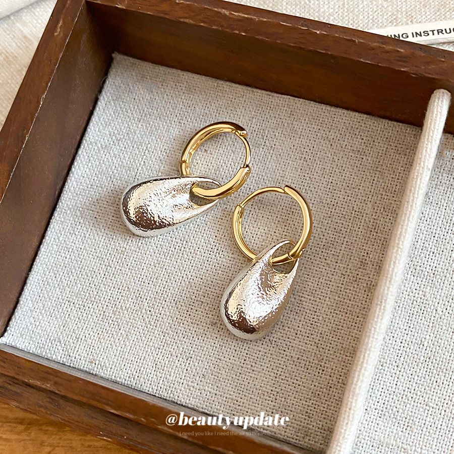 Crinkled Metal Water Drop Click Hoop Earrings