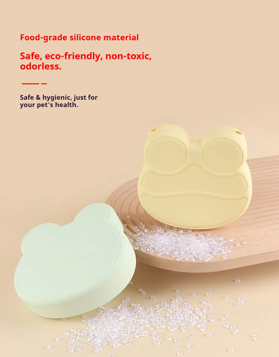 Silicone Dog Treat Bag with Hanging Buckle for Training petsguides.com - Silicone Dog Treat Bag with Hanging Buckle for Training