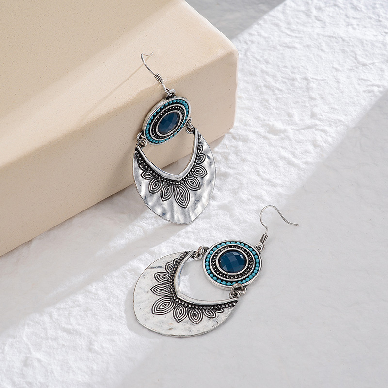 Internet Celebrity Explosion Models Multi-layer Unilateral